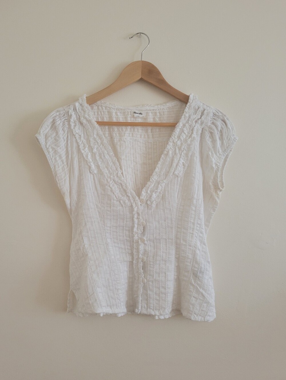 Urban Outfitter Kimchi Blue Leah Puff Sleeve Lace Blouse Top - Picture 2 of 8
